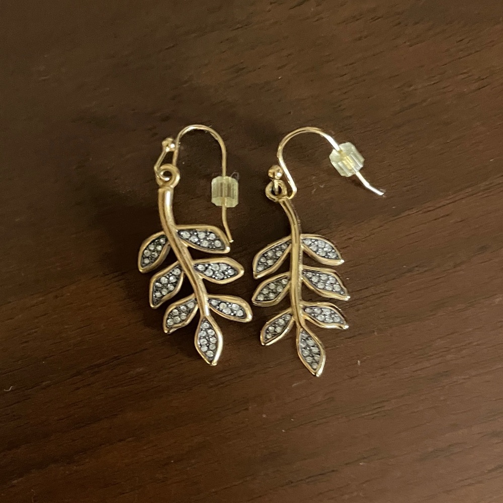 Stella and Dot Leaf Drop Earrings